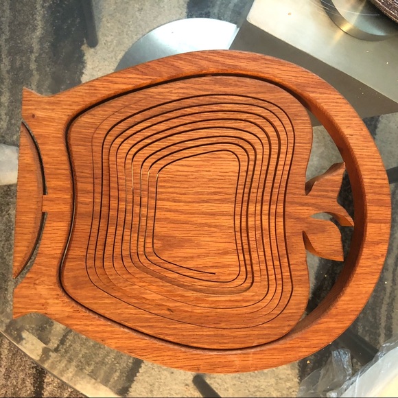 Apple Shaped Collapsible Bowl - Picture 3 of 4